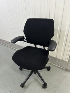 (Category: ) located in . Submitted by office.chair.seller (Listing ID 1453258068, Image 1). Description: .
