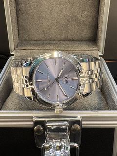 (Category: ) located in . Submitted by richmanluxury (Listing ID 1453268957, Image 1). Description: .