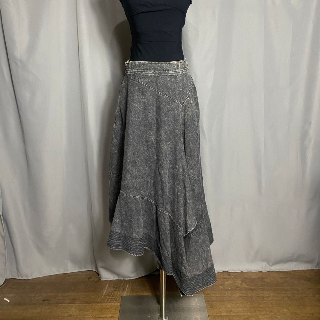 Initial Acid-Wash Asymmetrical Denim Skirt (Category: Skirts) located in Las Pinas. Submitted by ipickyou (Listing ID 1453298420, Image 1). Description: Unwashed Condition: 10/10 𝗣𝗿𝗶𝗰𝗲: ₱𝟴𝟴𝟬 𝗠𝗲𝗮𝘀𝘂𝗿𝗲𝗺𝗲𝗻𝘁𝘀 𝘄𝗵𝗲𝗻 𝗹𝗮𝗶𝗱 𝗳𝗹𝗮𝘁: -Waist: 13 1/2-16” -Length: H 27”, L 36”.
