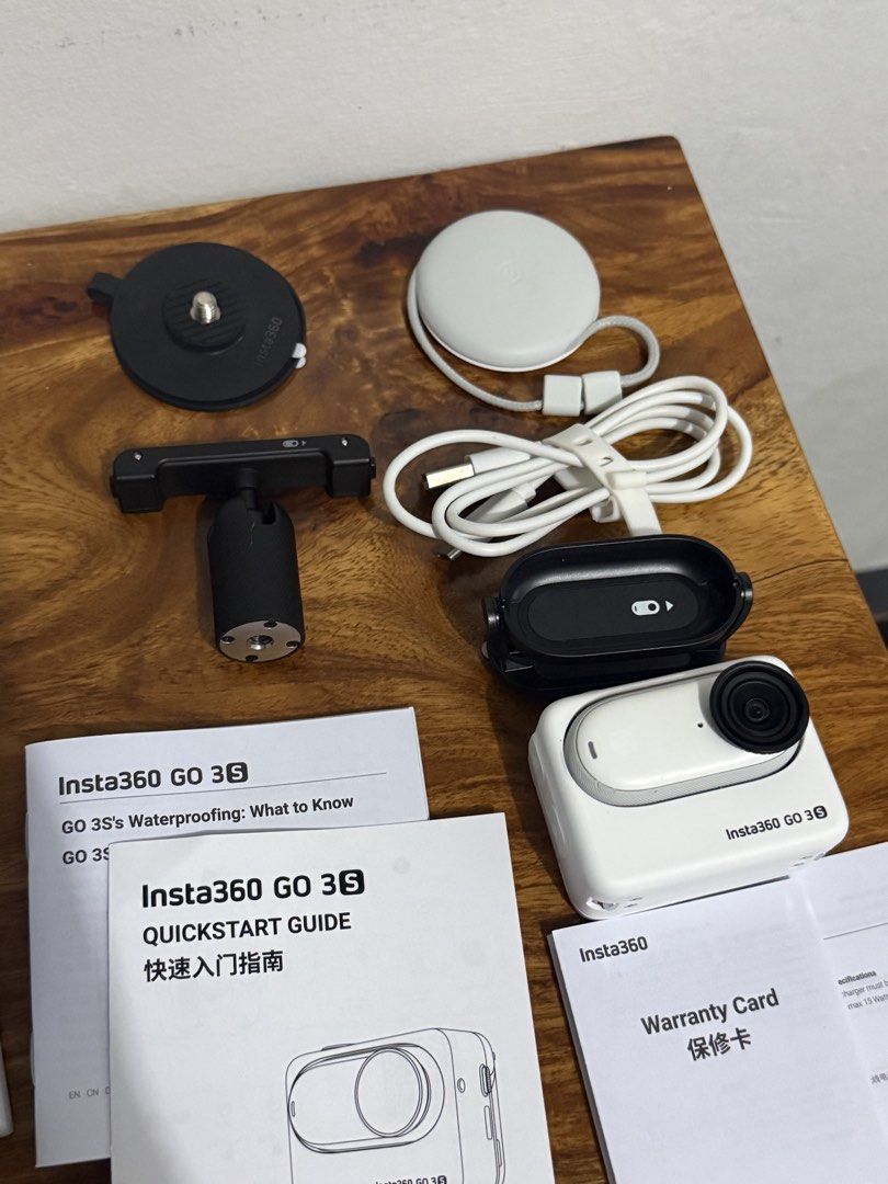 Insta360 GO 3S (128GB) – Complete Set (Category: Cameras) located in Binan City. Submitted by azriiila (Listing ID 1453350181, Image 2). Description: 📦 In the Box: * Insta360 GO 3S with Action Pod * Charging Cable * Lens Guard * Magnet Pendant * Easy Clip * Pivot Stand (cracked but still usable) * Warranty Card * Quick Start Guide 🎁 Freebies / Extras: * Pouch * Silicone Cover for Insta360 GO 3S * Silicone Cover for Action Pod * Protective Case 