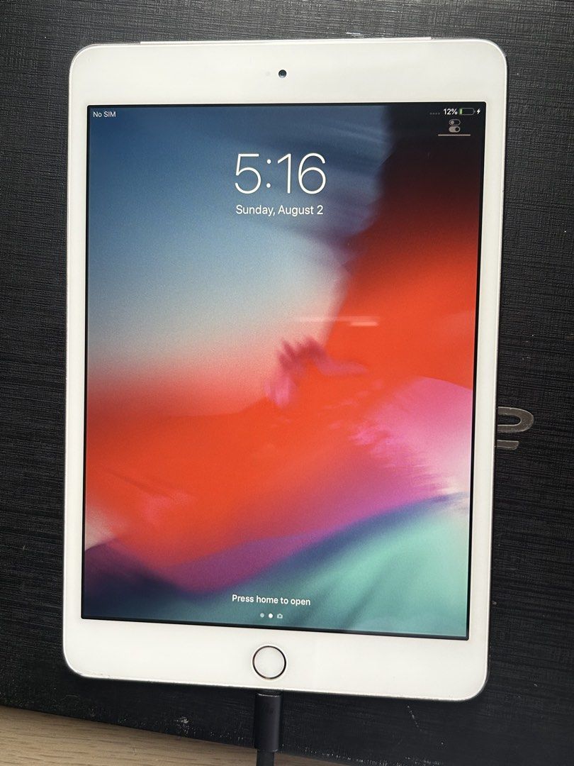 Ipad mini 3 cellular 16GB (Category: iPad) located in Manila. Submitted by lunalovegood218 (Listing ID 1453337586, Image 1). Description: No issues Rfs : not being used anymore.