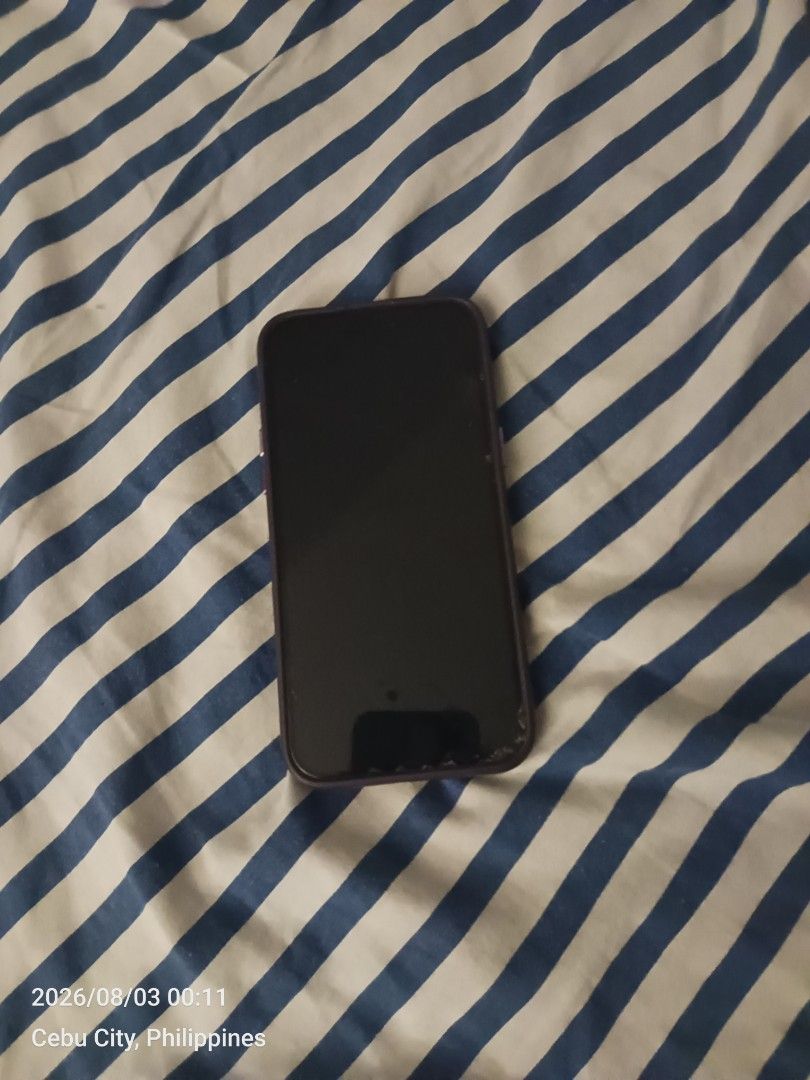 Iphone 14 pro max (Category: Cases & Sleeves) located in Cebu City. Submitted by lattyq (Listing ID 1453410266, Image 2). Description: Selling pre-loved iPhone 14 Pro Max (128GB). Fully functional, original screen, no issues with Dynamic Island, camera, or Face ID! Device Specs & Info: Model: iPhone 14 Pro Max Storage: 128GB Battery Health: 85% (Original battery) Carrier Lock: SIM Locked (Best for users on Smart/TNT or Globe/TM depending on origi