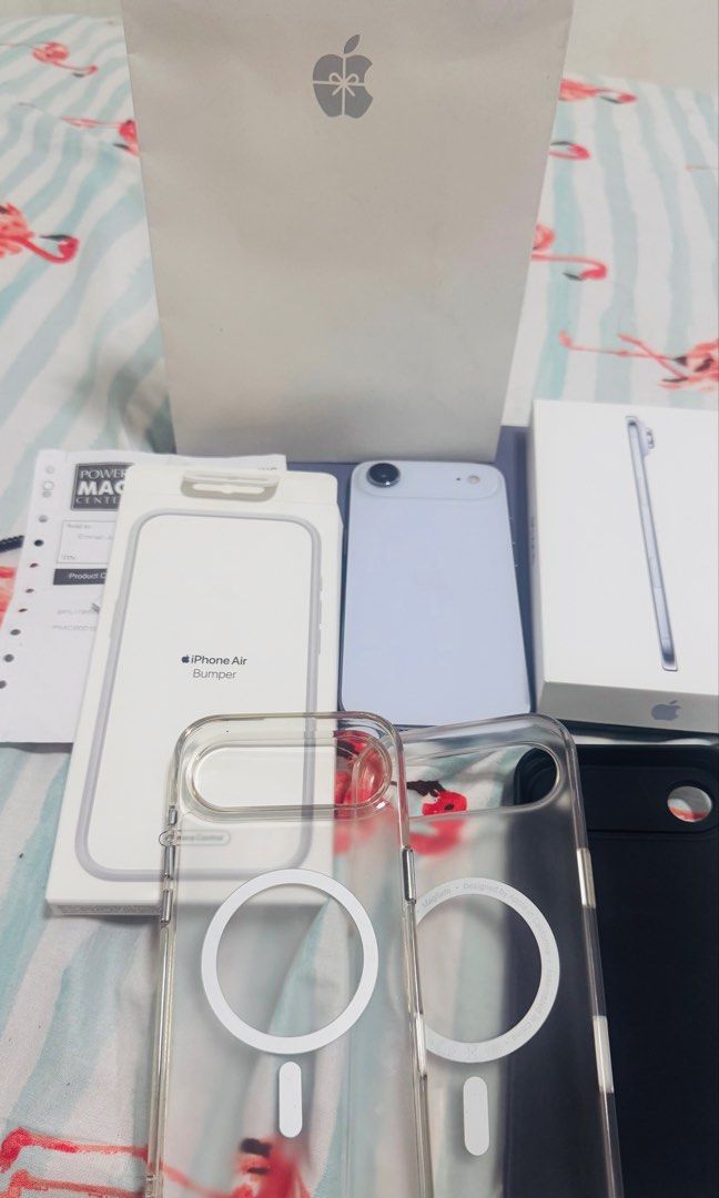 Iphone 17 Air 256gb Skyblue (Category: iPhone 17 Series) located in Pasig City. Submitted by ainee.and.emmett (Listing ID 1452324897, Image 2). Description: Sale or Swap to IP17PM Apple 17 air 256gb skyblue 92%BH 517cc Unli check to test Comes with box same imei And unused cable Swap only to Iphone 17pm willing to add cash (fair deal only) Strictly for meet up only loc pasig/ taguig .