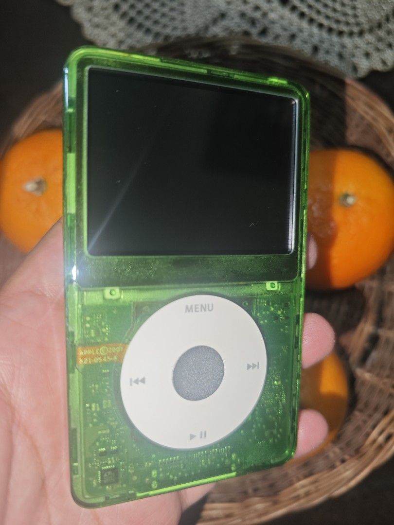 Ipod Classic 7th Gen (Category: Portable Music Players) located in Manila. Submitted by RMB2222 (Listing ID 1453380228, Image 3). Description: Ipod Classic 7th Gen 128gb SSD Storage (Brand New) U2 Backplate, Transparent Green Frontplate (Brand New) & Original White Clickwheel (Smooth) 2000mah Battery (Brand New) Cable charger included 👉Yun frontplate ay pang 7th gen talaga 👉See to appreciate Can do meet up at Robinsons Las Piñas or Moa (with Ha