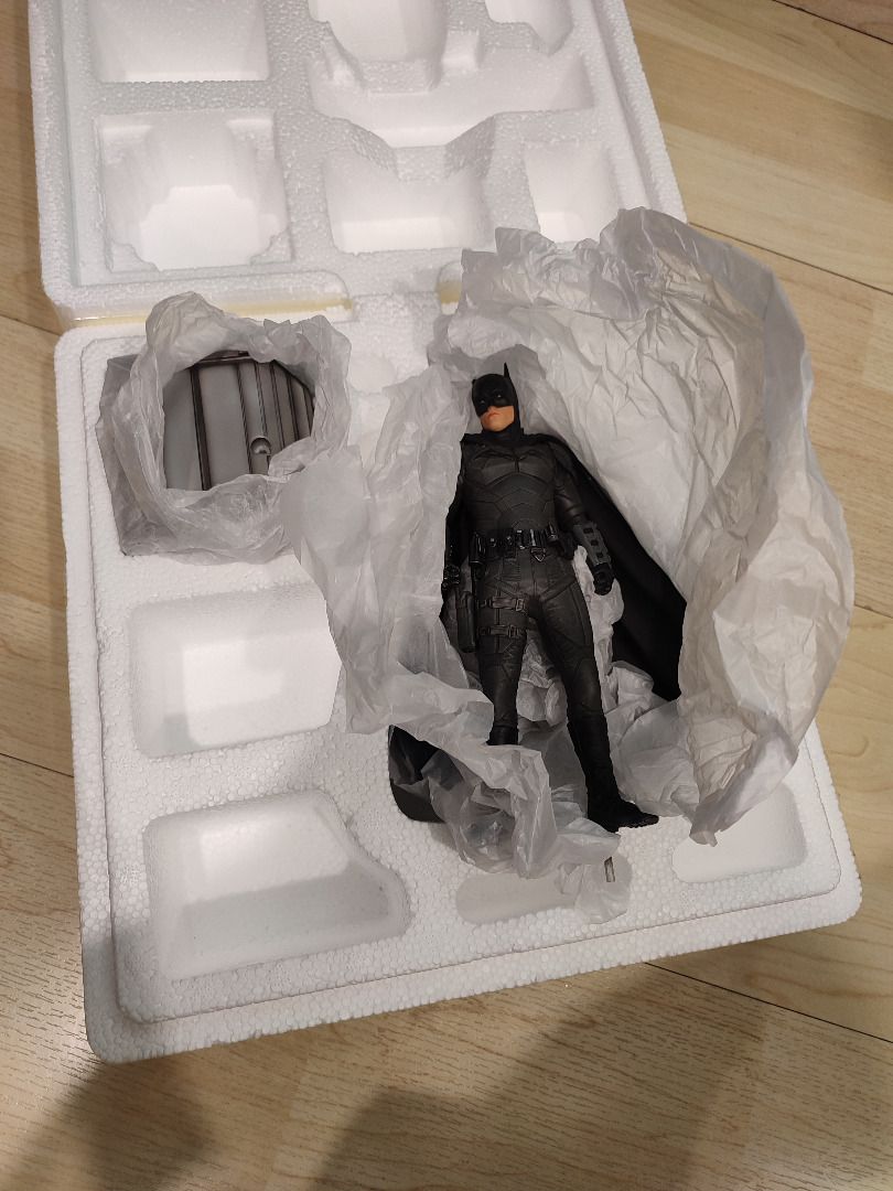 Iron Studios The Batman (2022) Art Scale 1/10 Statue | DC (Category: Figurines & Statues) located in Quezon City. Submitted by insanedrew (Listing ID 1453383618, Image 2). Description: If you are seeing this listing then it is still available. ITEM CONDITION: - No issues. Statue is in great condition. - Complete with box and brown shipper box. - Only displayed for a short time and returned to box. PAYMENT OPTIONS: - Payment first via Gcash or BPI
