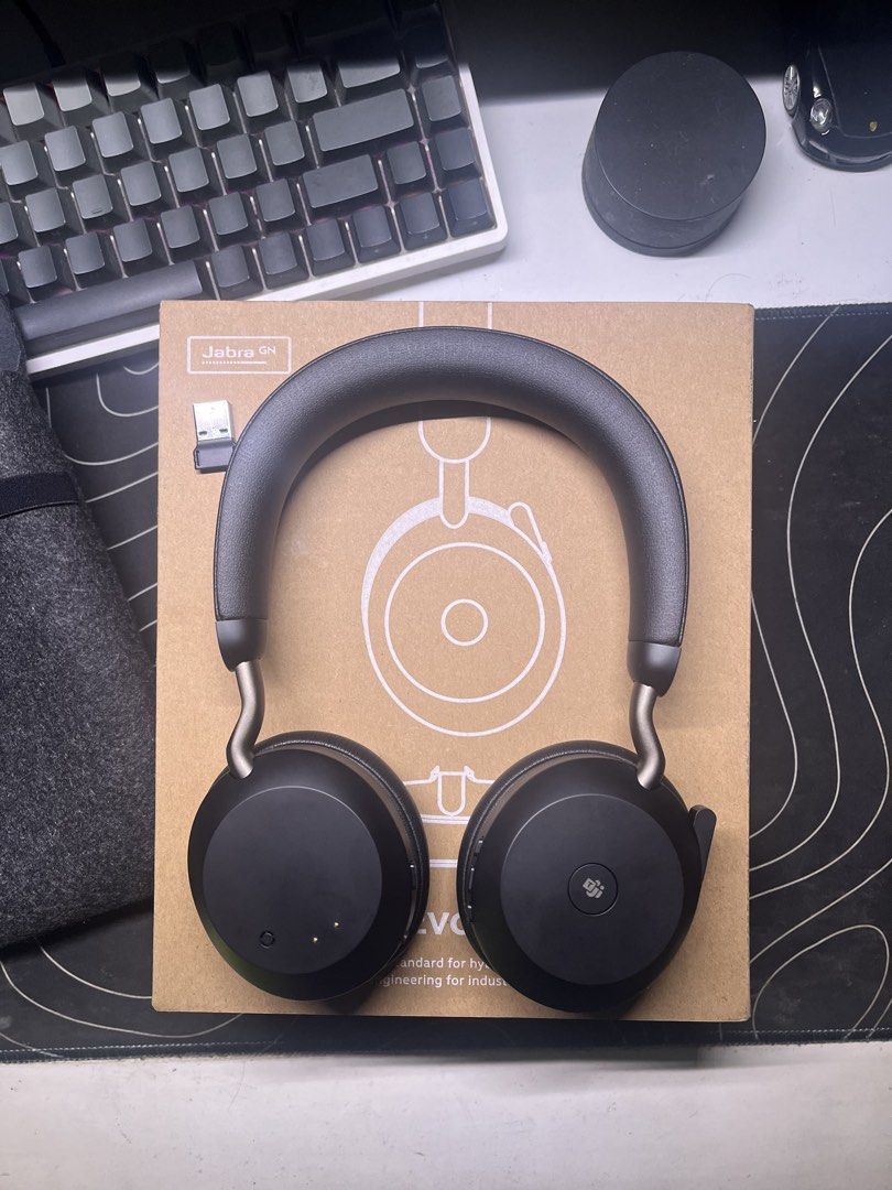 Jabra Evolve2 75 (Category: Headphones & Headsets) located in Caloocan City. Submitted by swift.kenneth (Listing ID 1453303748, Image 1). Description: Noise cancelling wireless headphones for work from home. Clear microphone and long battery life.