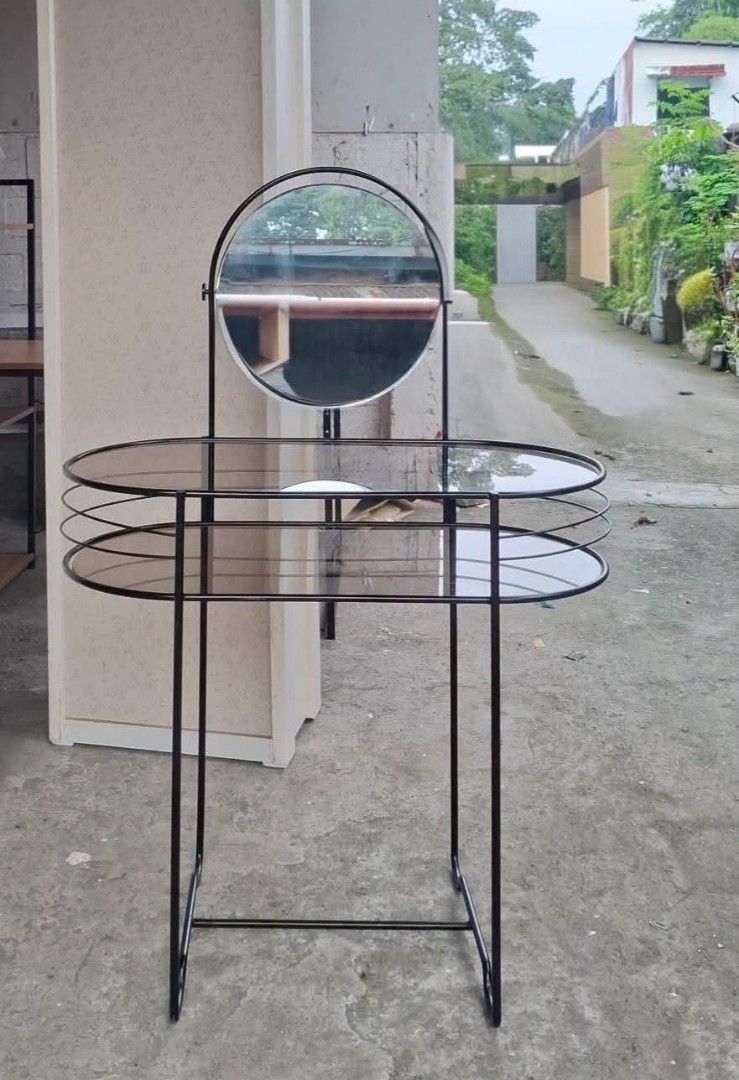 Japan Surplus Glass Vanity Table (Category: Tables & Sets) located in Quezon City. Submitted by joemar27 (Listing ID 1453315641, Image 2). Description: Glass Vanity Table ‼️ NEGOTIABLE PRICE ‼️ ✨ Features: ✔️ Surplus from Korea ✔️ Heavy-duty quality ✔️ Made from thick metal and glass 📌 Issue: Minor scratches due to usage & no stool 🪞 Perfect for bedroom, qmakeup setup, or personal vanity space! 📩 PM for interested buyers/inquiries..