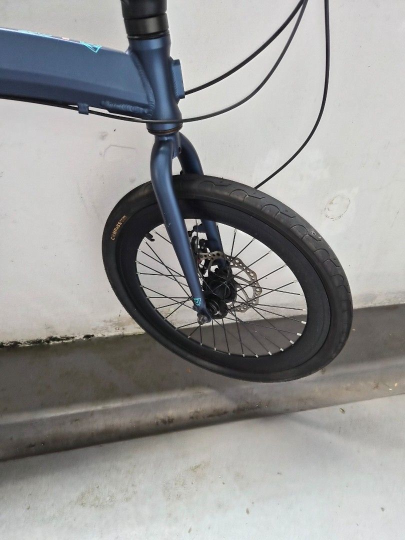 Java foldable bike (Category: Bicycles) located in Singapore. Submitted by whowhoooo (Listing ID 1453268596, Image 2). Description: ✅ Well-built & durable ✅ Smooth to use ✅ Easy fold, compact storage ✅ Practical & reliable daily ride.