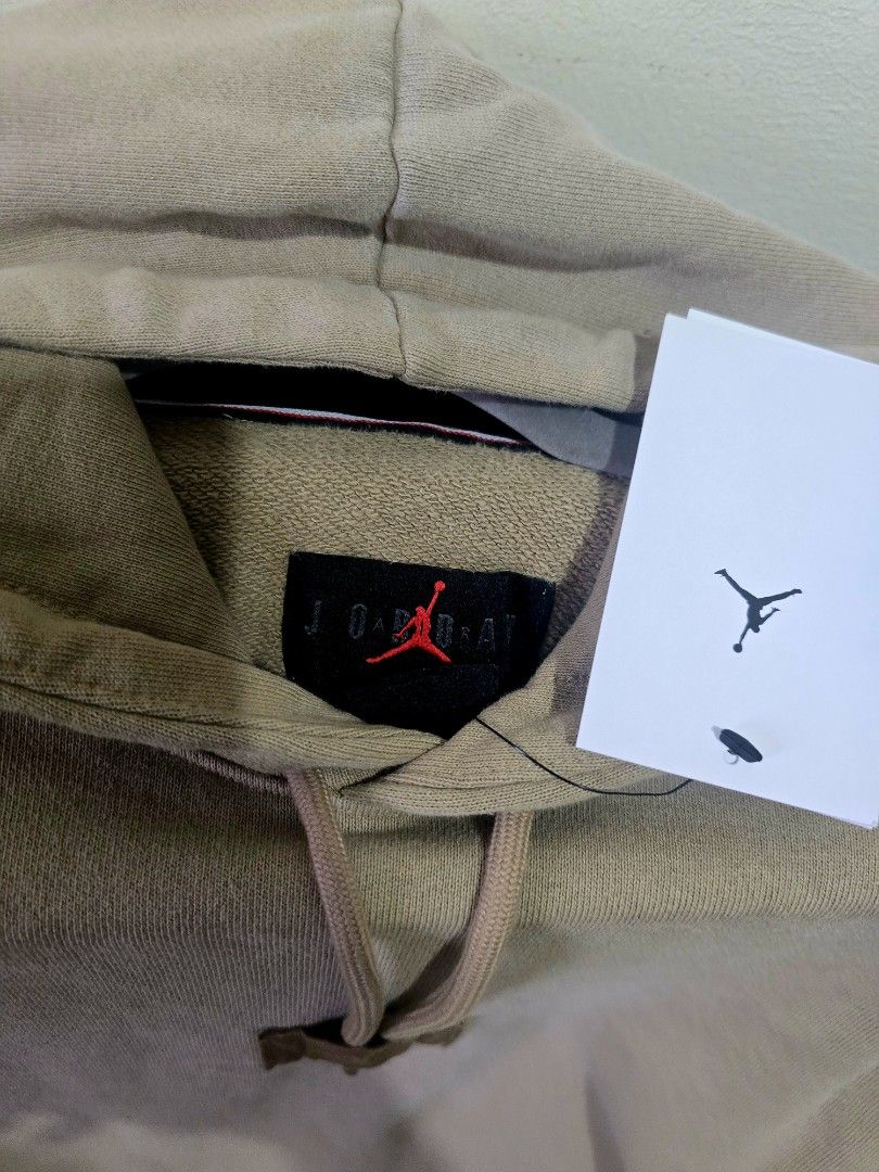 Jordan Flight Fleece Pullover Hoodie Oversize (Category: Hoodies) located in Quezon City. Submitted by amhornknee (Listing ID 1453300691, Image 3). Description: For Sale, Authentic: Jordan Flight Fleece Pullover Hoodie Men’s Item Details Model Code: FV7249-257 Colorway: Desert Camo (Light Fade) Size: Large (Approx. W 24" x L 27") Condition: 10/10 (Brand New with Tags) Brand New with Tags intact. Never used only fitted once to check sizing. NOT fr