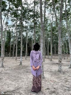 (Category: ) located in . Submitted by Faraaaa (Listing ID 1453241954, Image 1). Description: .