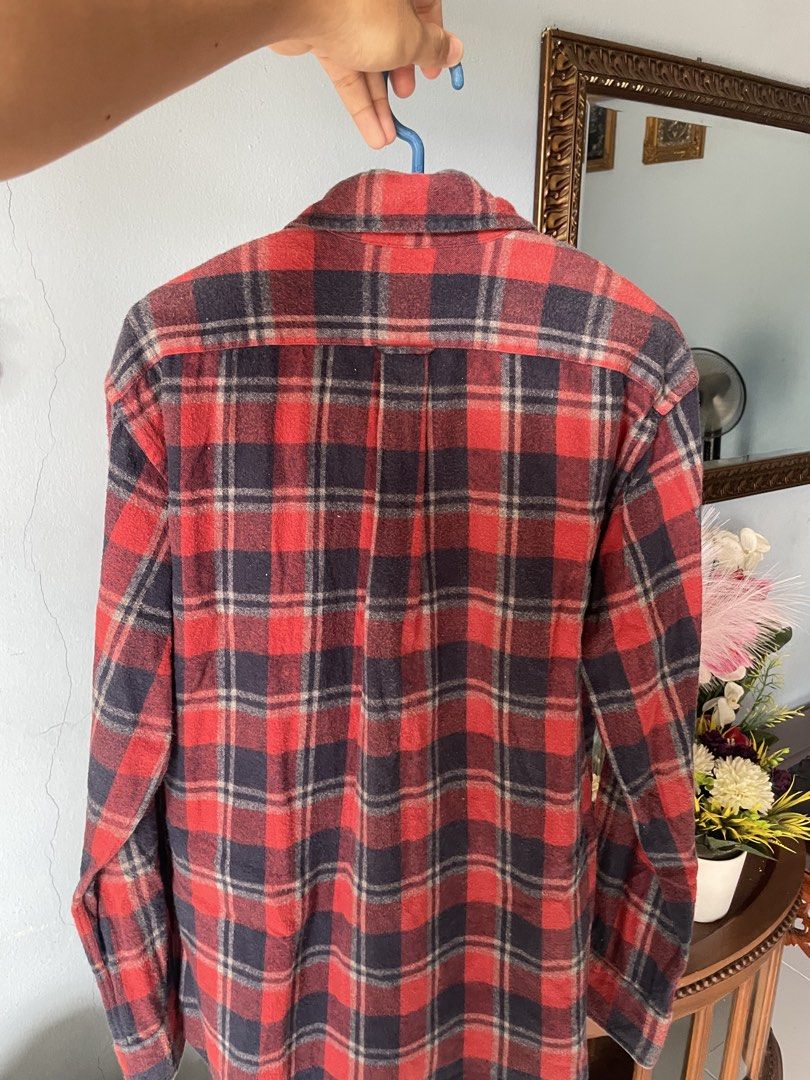 Kent Men Flanner (Category: Formal Shirts) located in Pasir Puteh. Submitted by akmal_30 (Listing ID 1453311368, Image 2). Description: Size M Pit : 19 Labuh 27 Apa apa boleh chat untuk pertanyaan😄.