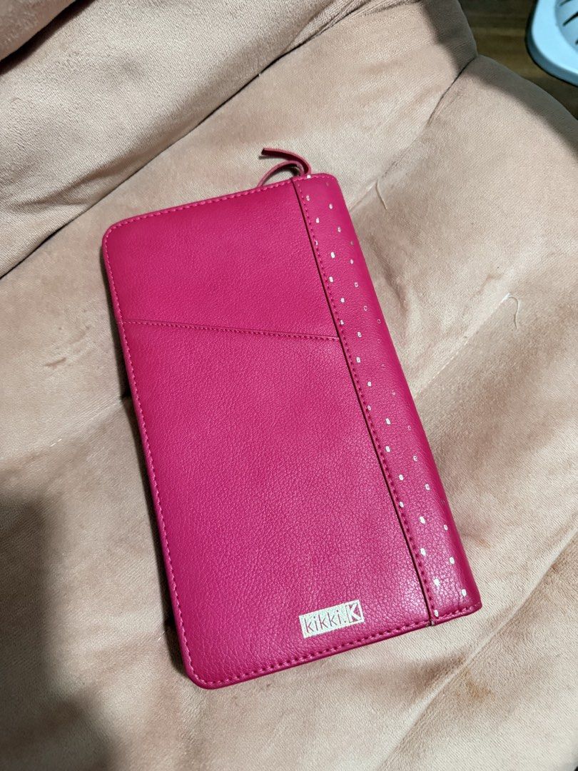 Kikki K Passport/Check/Card holder (Category: Wallets & Card holders) located in Quezon City. Submitted by forever_chic (Listing ID 1453388429, Image 3). Description: Kikki K Passport, Check Cardholder Hindi nagamit... naluma nalang What u see is what u get Pass sa maarte MOP: Bank transfer or COP via Lalamove.