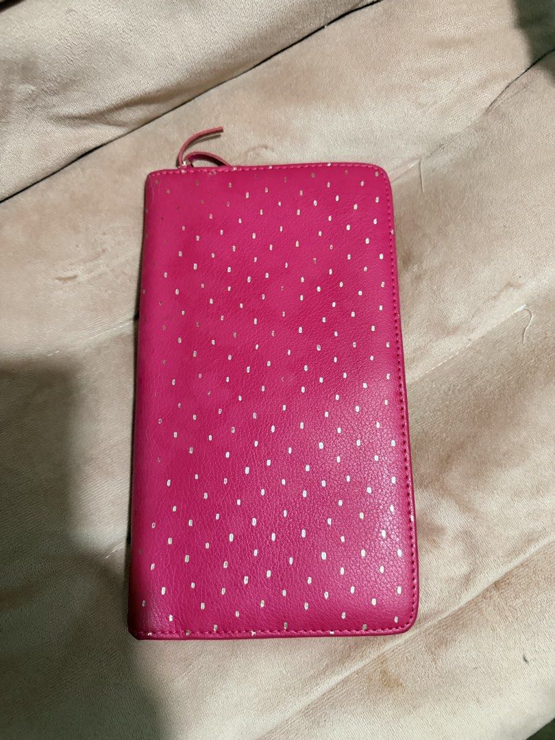 Kikki K Passport/Check/Card holder (Category: Wallets & Card holders) located in Quezon City. Submitted by forever_chic (Listing ID 1453388429, Image 1). Description: Kikki K Passport, Check Cardholder Hindi nagamit... naluma nalang What u see is what u get Pass sa maarte MOP: Bank transfer or COP via Lalamove.