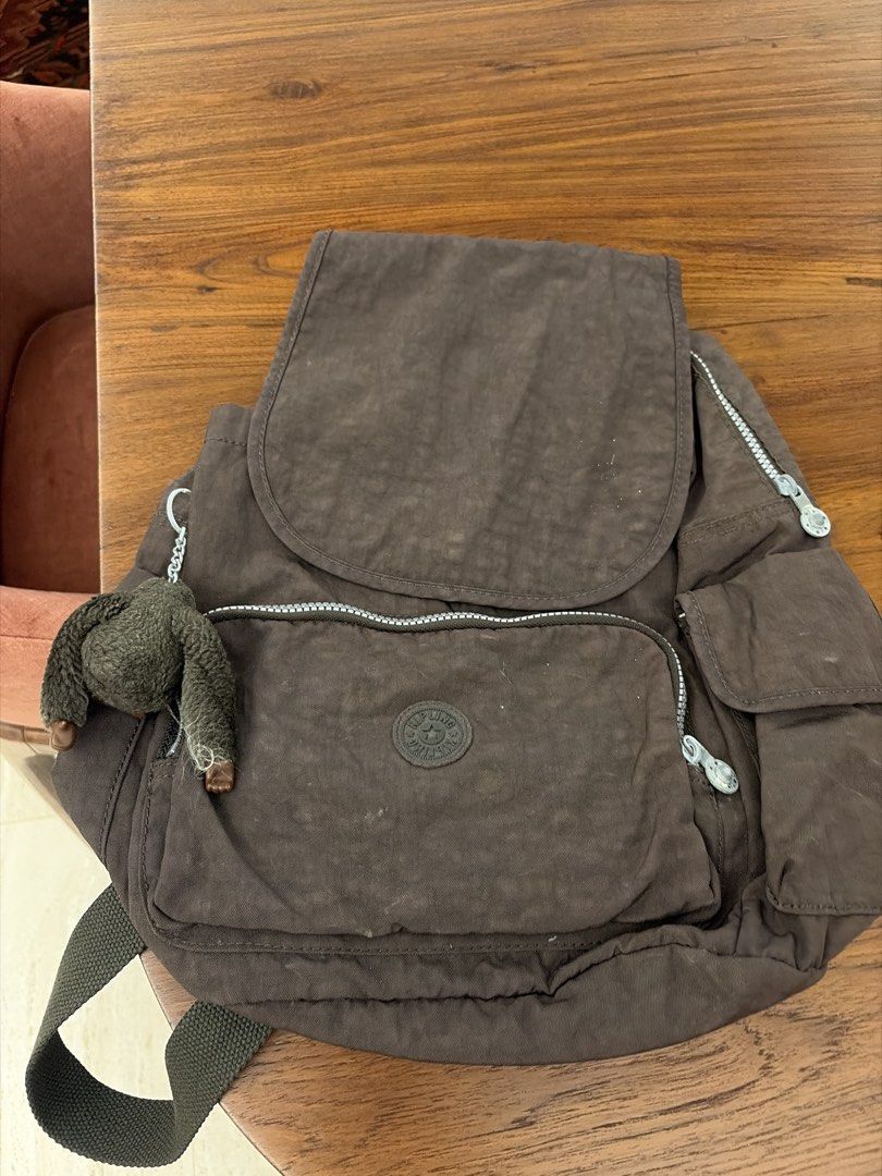 Kipling backpack (Category: Backpacks) located in Singapore. Submitted by houseproud123 (Listing ID 1453263812, Image 1). Description: .