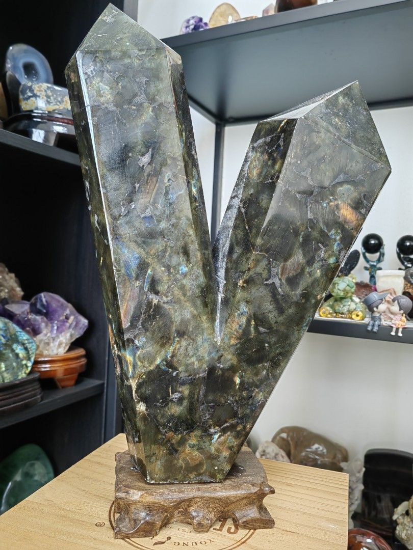 Large Twin Labradorite Crystal Point (Category: Other Home Decor) located in Batu Caves. Submitted by wynxiang_crystal8441 (Listing ID 1453428362, Image 1). Description: - Weight 6.45kg - Height 33.5cm - Beautiful large twin labradorite crystal points. - Features amazing flash and color play. - Ideal for display or energy work. - Adds a unique natural element to any space. - Very impressive size..