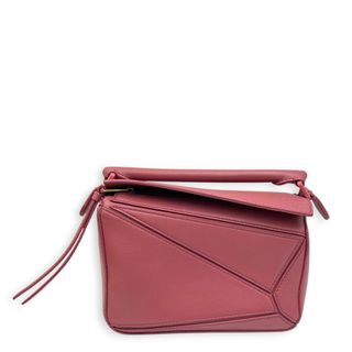 (Category: ) located in . Submitted by carousellluxury (Listing ID 1440624866, Image 1). Description: .