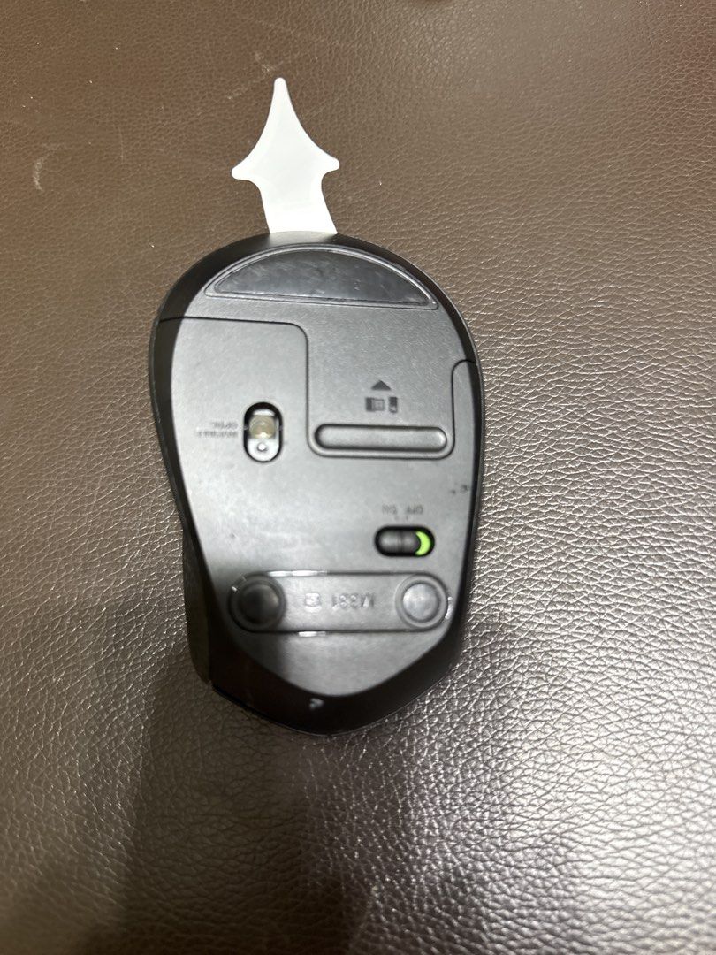Logitech M331 (Category: Mouse & Mousepads) located in Singapore. Submitted by hobbytvb (Listing ID 1453357650, Image 2). Description: The good working condition mouse for sale.
