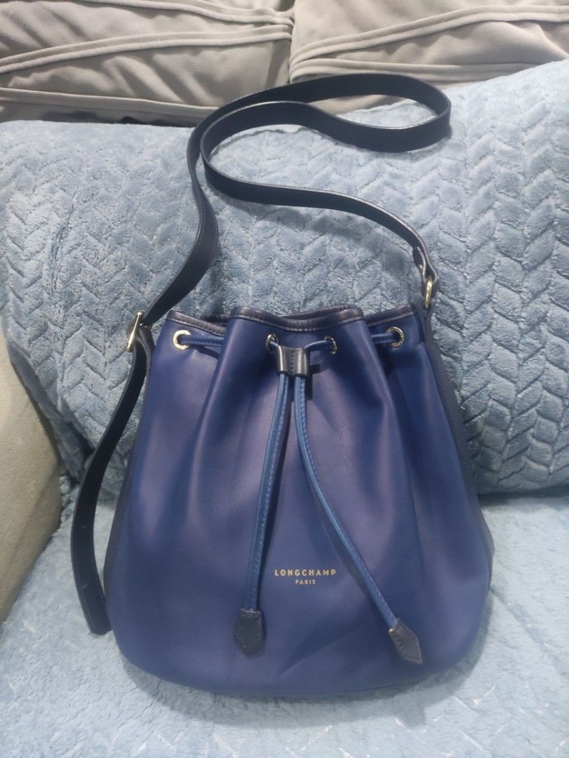 Longchamp Paris Leather Bucket Bag (Category: Luxury Bags & Wallets) located in Cainta. Submitted by kluxurychoices (Listing ID 1453385090, Image 1). Description: Longchamp Bag U.S. bought very nice in actual .
