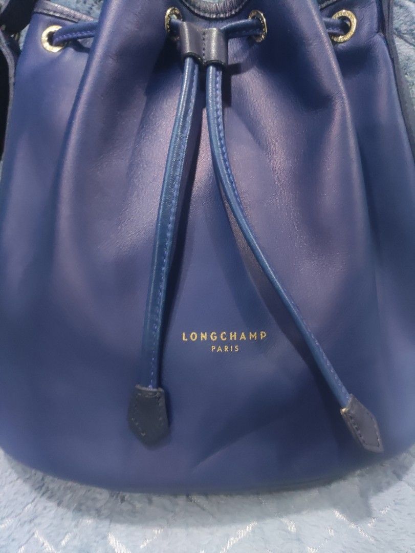 Longchamp Paris Leather Bucket Bag (Category: Luxury Bags & Wallets) located in Cainta. Submitted by kluxurychoices (Listing ID 1453385090, Image 2). Description: Longchamp Bag U.S. bought very nice in actual .