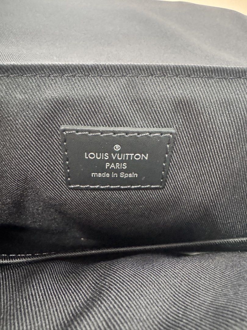 Louis Vuitton Damier Graphite Messenger Bag (Category: Luxury Bags & Wallets) located in Las Pinas. Submitted by jjrr42 (Listing ID 1453322152, Image 3). Description: Authentic Louis Vuitton Damier Graphite Canvas District MM Messenger Bag. Made in Spain. Comes with dust bag and box. Great for daily use. Bought in New Jersey in 2019. Comes with original gift receipt. Spots from non use and storage on the dust bag and the box but other than that n