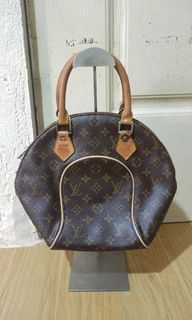 (Category: ) located in . Submitted by secondhand_shop1 (Listing ID 1453266048, Image 1). Description: .