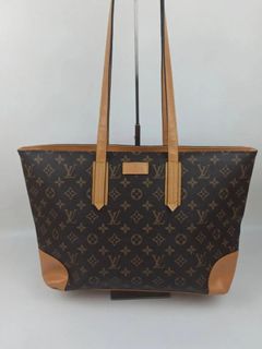 (Category: ) located in . Submitted by secondhand_shop1 (Listing ID 1453428057, Image 1). Description: .