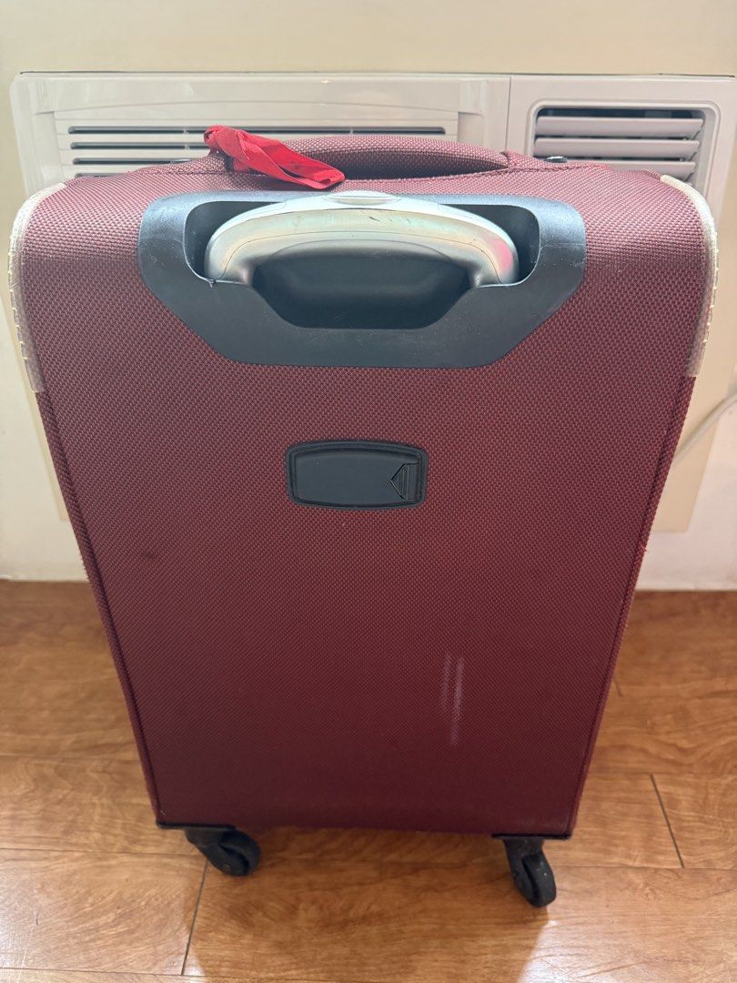 Medium Luggage Maleta (Compass) (Category: Luggage) located in Quezon City. Submitted by garaje.co (Listing ID 1453271547, Image 3). Description: In good condition 13.5x10.5x22.5 in.