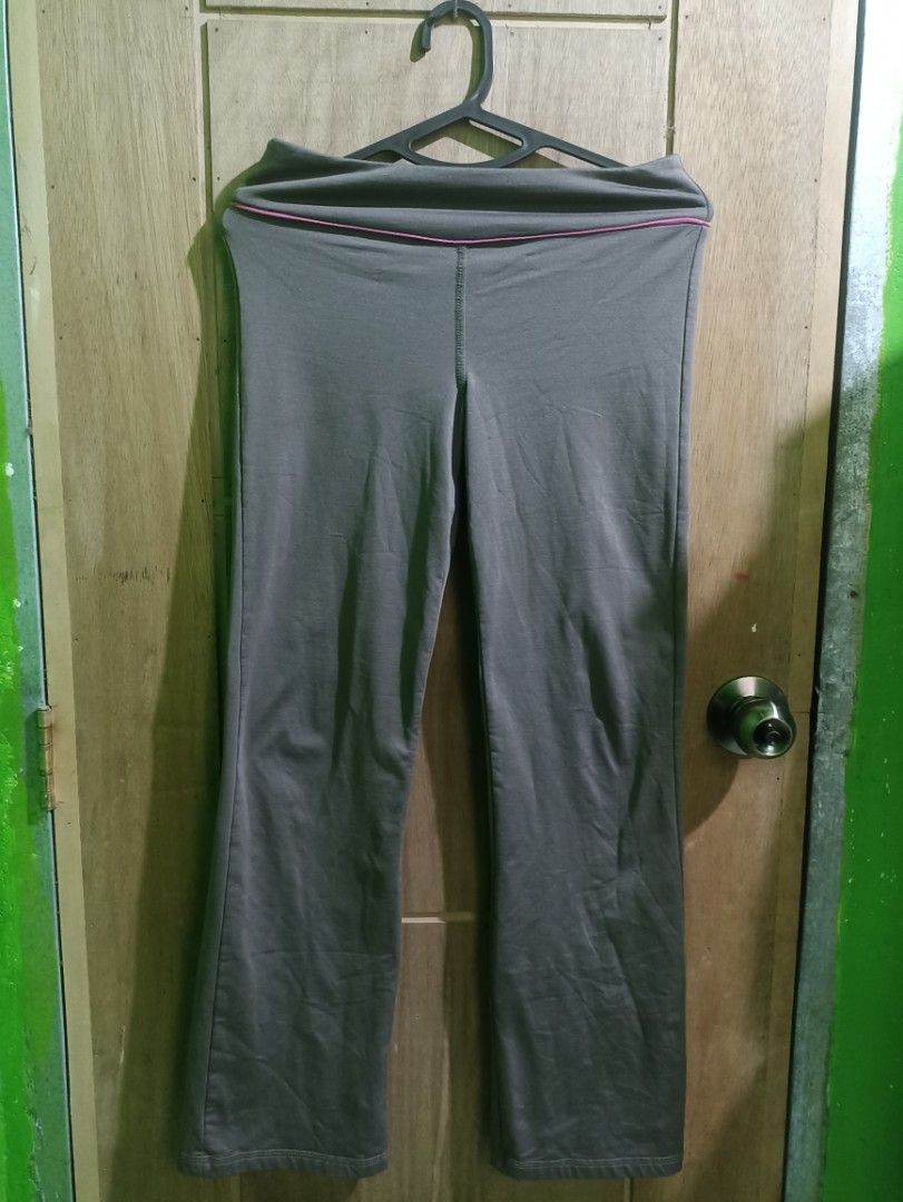 Lullabye Grey Yoga Pants (Category: Other Bottoms) located in Tarlac. Submitted by allinoneshop2178 (Listing ID 1453334669, Image 1). Description: - Brand: Lullabye small-meduim size - Style: Yoga Pants - Color: Grey - Features: Comfortable waistband with subtle pink stripe, Flare leg - Size: XL on tag (10-12) - Ideal for: Workouts, lounging.