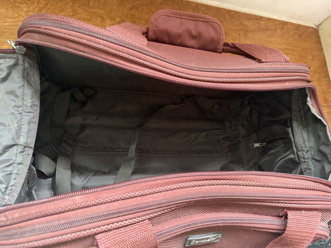 Medium Luggage Maleta (Category: Luggage) located in Quezon City. Submitted by garaje.co (Listing ID 1453275753, Image 3). Description: In good condition L-19.5 in H-13 in W-12.5 in.