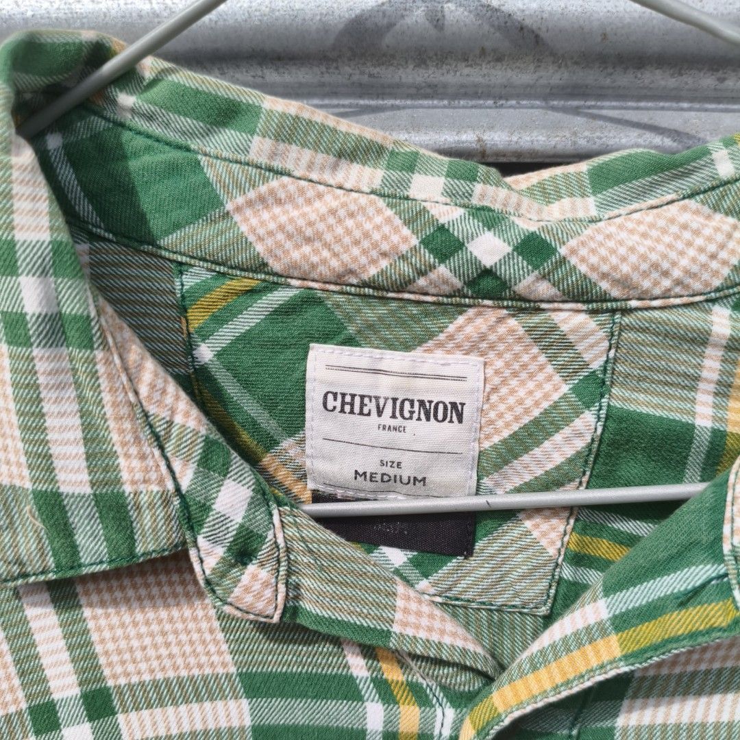 (medium tall Men) Chevignon jeans plaid top (Category: Formal Shirts) located in Lucena. Submitted by minryism (Listing ID 1453293222, Image 2). Description: Chevignon jeans plaid top 😚😚 fits medium tall 🎇🎇 fits large-xl ladies onli: 300 Length:25 in Width (pit to pit):21 in Shoulder:18 in Sleeves:25 in Arm opening: 9 classic style for me medj fitted na sya as a men's medium-large (with belly wow) definitely fits medium tall/skinny men 🫰 for