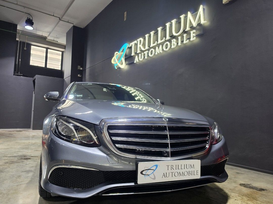 Mercedes-Benz E-Class Saloon 2016 E200 Exclusive (A) (Category: Used Cars) located in Singapore. Submitted by trillium.auto (Listing ID 1453252180, Image 1). Description: 🚘 Vehicle Features 2l turbocharged inline 4 engine producing 181bhp and 300nm, paired with a 9g-tronic gearbox. 0-100km/h in 7.7s. RWD. Keyless. Traction control. 🚘 Accessories Twin eletric seats. 7 airbags. LED active headlight. 360 camera. Ambient lighting. Park pilot. Auto 