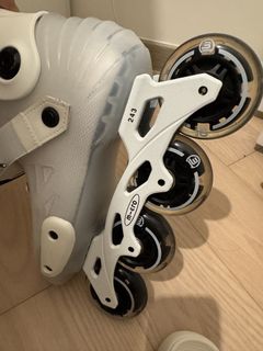 （分類：）位於 。 由 cc818 提交（商品編號 1453391199，圖片 1）。簡介： 。