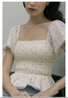 (Category: ) located in . Submitted by shopspreeeee (Listing ID 1453354798, Image 1). Description: .