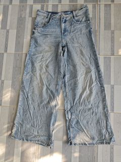 (Category: ) located in . Submitted by jaysthrift (Listing ID 1453236151, Image 1). Description: .