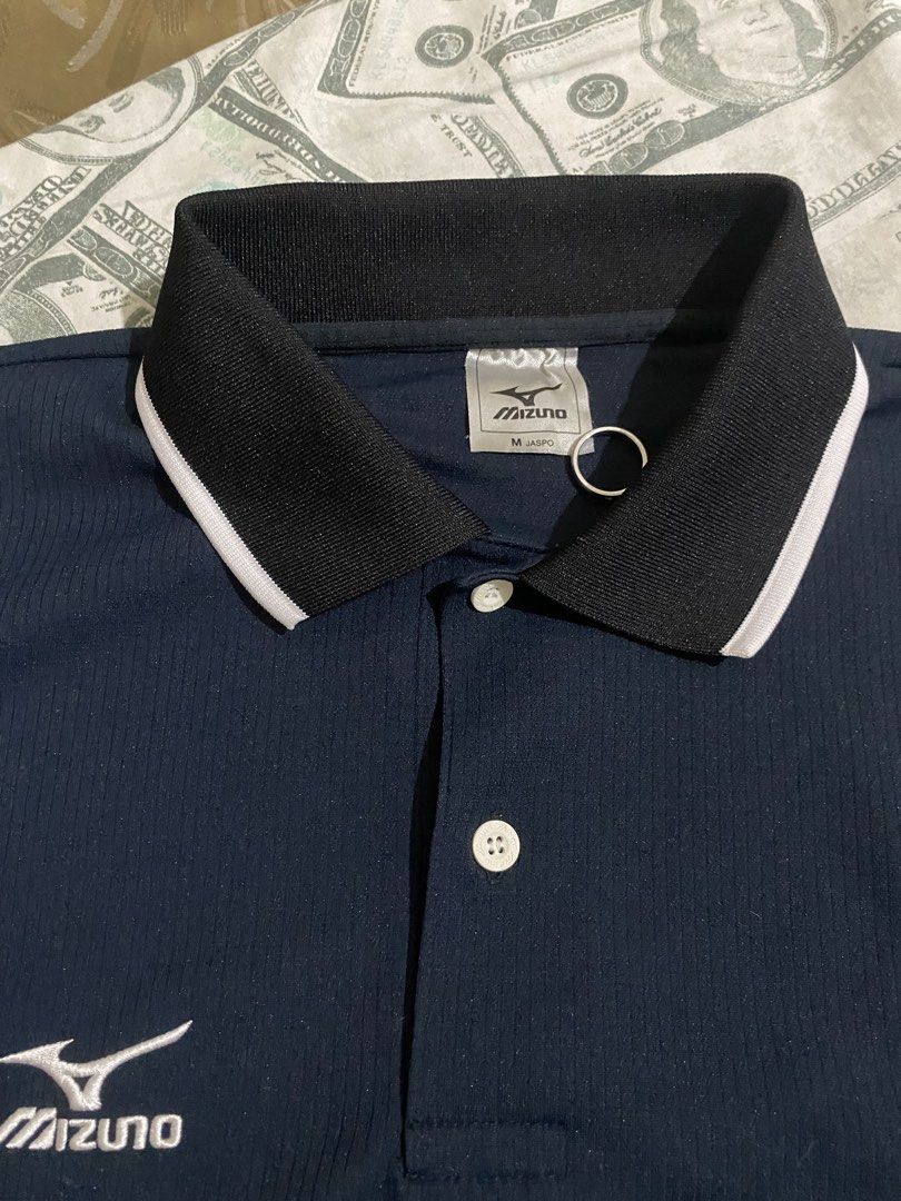 Mizuno - Polo Shirt (Category: Tshirts & Polo Shirts ) located in Paranaque City. Submitted by haslem (Listing ID 1453272478, Image 3). Description: W: 21 L: 27.