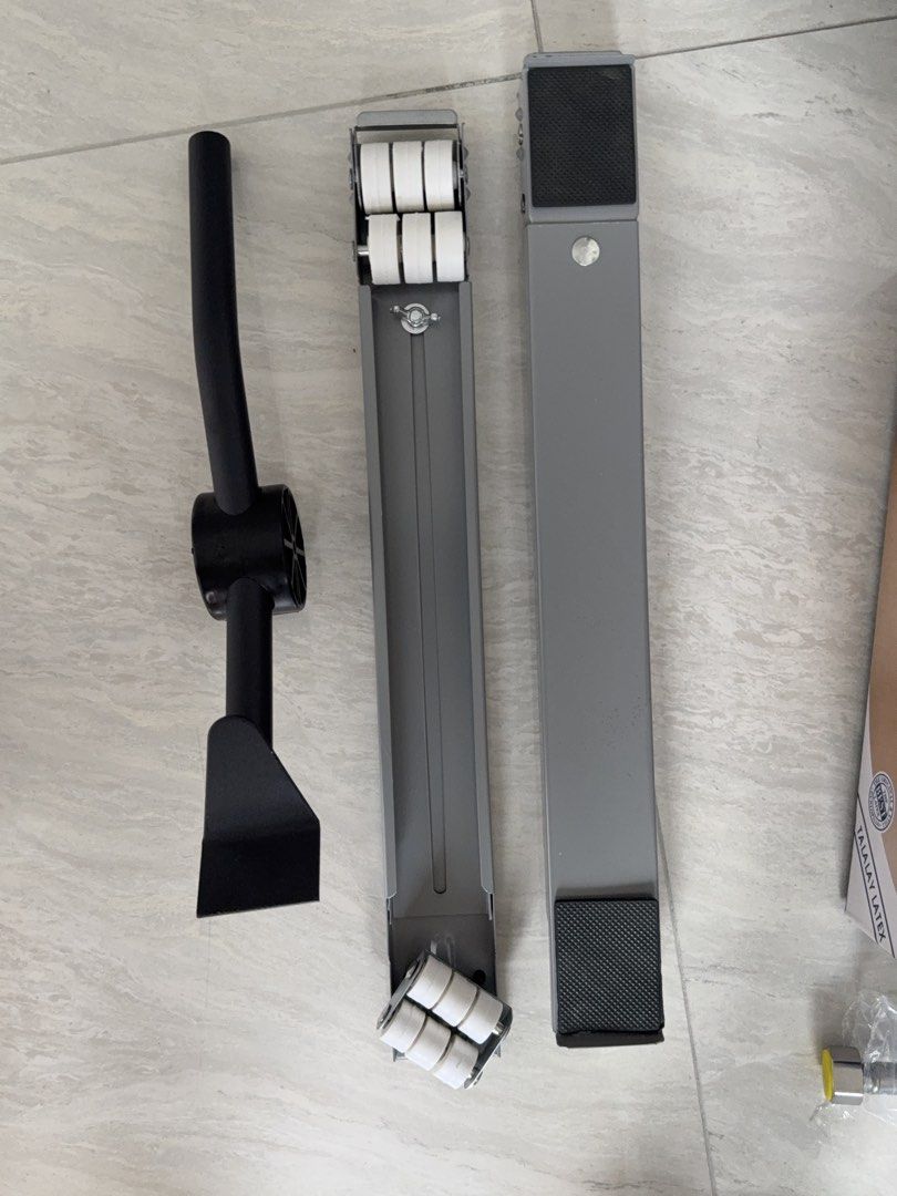 Mobile rollers (Category: Home Improvement Tools & Accessories) located in Singapore. Submitted by anythinghojicha (Listing ID 1453250354, Image 1). Description: Did not use as it doesnt fit.