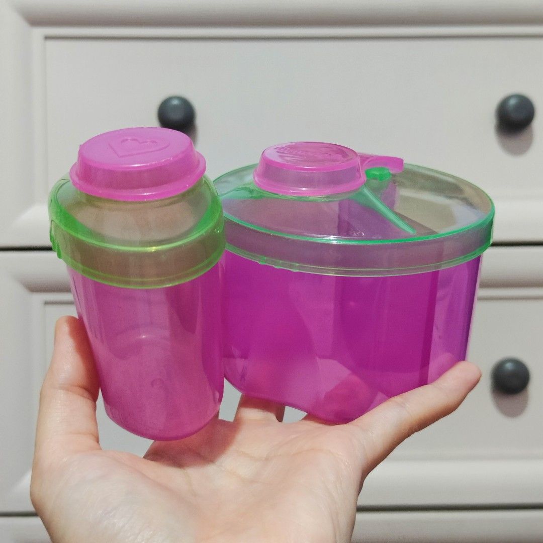 Munchkin Formula Dispenser Combo Pack (Category: Breastfeeding & Bottle Feeding) located in Calamba. Submitted by declutterbyadj (Listing ID 1453240878, Image 3). Description: Washed but never used. No longer in the original packaging. Kept clean and properly stored. RFS: Not needed since baby is exclusively breastfed..
