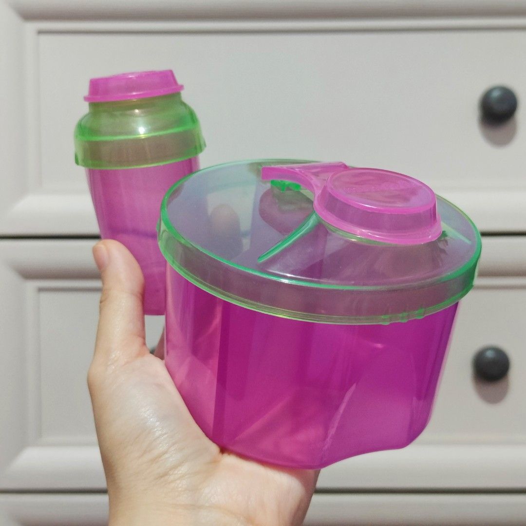 Munchkin Formula Dispenser Combo Pack (Category: Breastfeeding & Bottle Feeding) located in Calamba. Submitted by declutterbyadj (Listing ID 1453240878, Image 1). Description: Washed but never used. No longer in the original packaging. Kept clean and properly stored. RFS: Not needed since baby is exclusively breastfed..