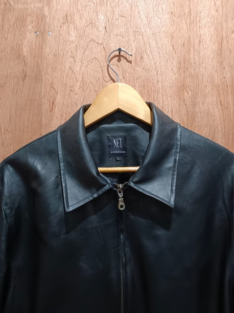 Net vintage black leather full zip jacket (Category: Coats, Jackets and Outerwear) located in Davao. Submitted by plan-b (Listing ID 1453365473, Image 3). Description: size - L Dimes - 22x27 Good condition Bakat lang sa likod dahil sa ibang item.