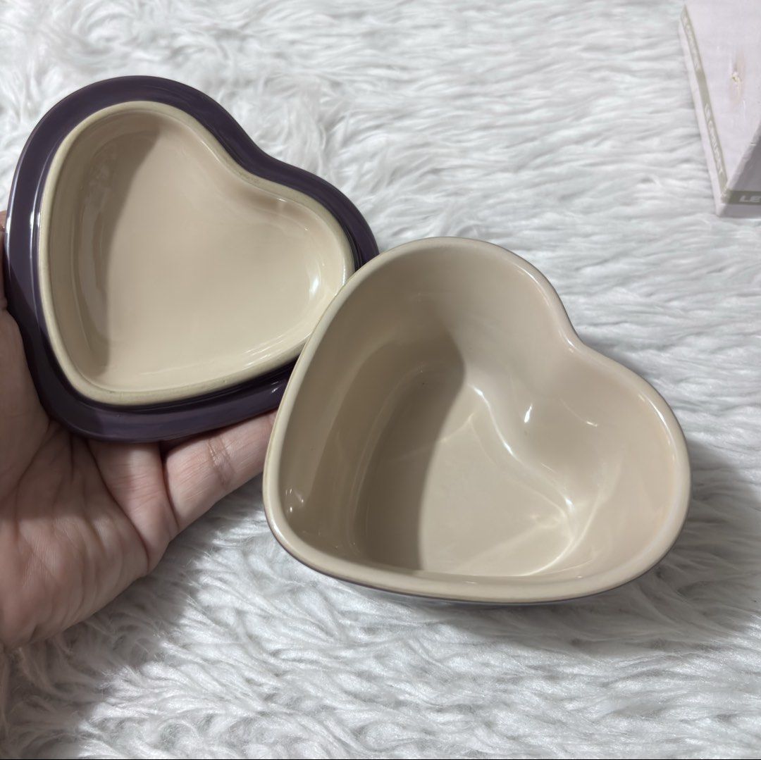 New Le Creuset Small Heart Ramekin Purple (Category: Other Kitchenware & Tableware) located in Paranaque City. Submitted by dalle_closet (Listing ID 1453365604, Image 2). Description: color violet new pa ito.