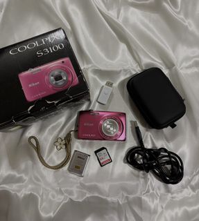(Category: ) located in . Submitted by cherry.closet.thrift (Listing ID 1453408154, Image 1). Description: .