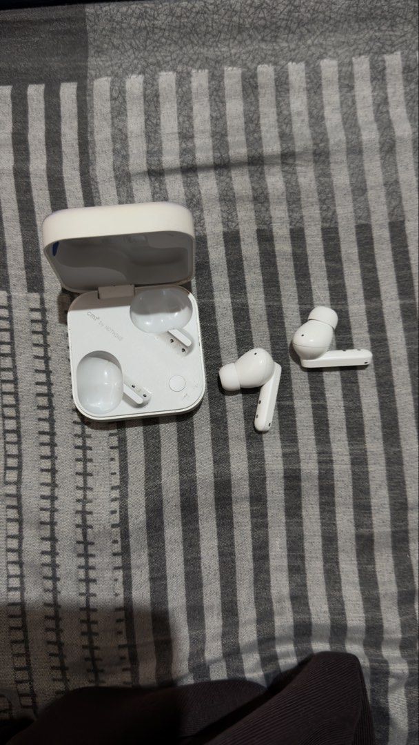 Nothing buds pro 2 (Category: Earphones) located in Manila. Submitted by dripseller21 (Listing ID 1453253723, Image 3). Description: -case only, earbuds are likely unusable - Charging case shows some signs of wear (markings). - Ideal for replacement for case of nothing buds pro 2.