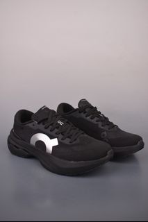 (Category: ) located in . Submitted by outlet.sneaker.shop (Listing ID 1453240108, Image 1). Description: .