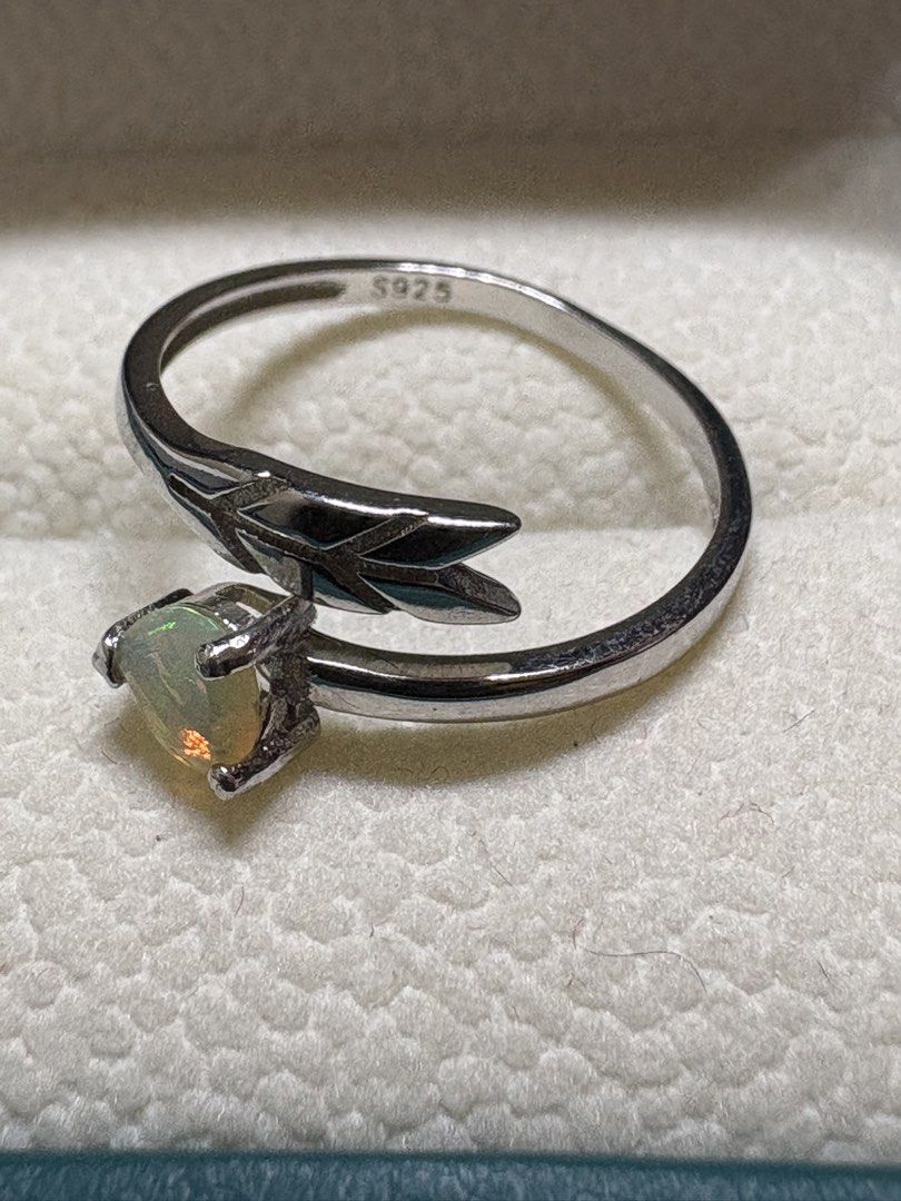 Opal Ring (Category: Rings) located in Singapore. Submitted by Discoverme (Listing ID 1453340501, Image 3). Description: ✨ Natural Opal Ring – S925 Sterling Silver Elegant S925 sterling silver ring featuring a genuine natural opal with beautiful flashes of green play-of-colour. The graceful leaf-inspired setting creates a timeless and feminine design, perfect for everyday wear or special occasions..
