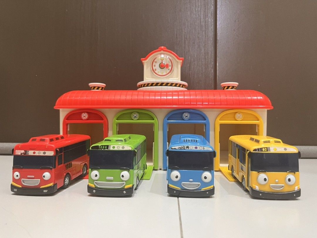 ORIGINAL TAYO FULL SET TALKING GARAGE (Category: Vehicle & Diecast Models) located in Pasig City. Submitted by cravim (Listing ID 1453399177, Image 2). Description: Full set Tayo Garage with 4 original buses.