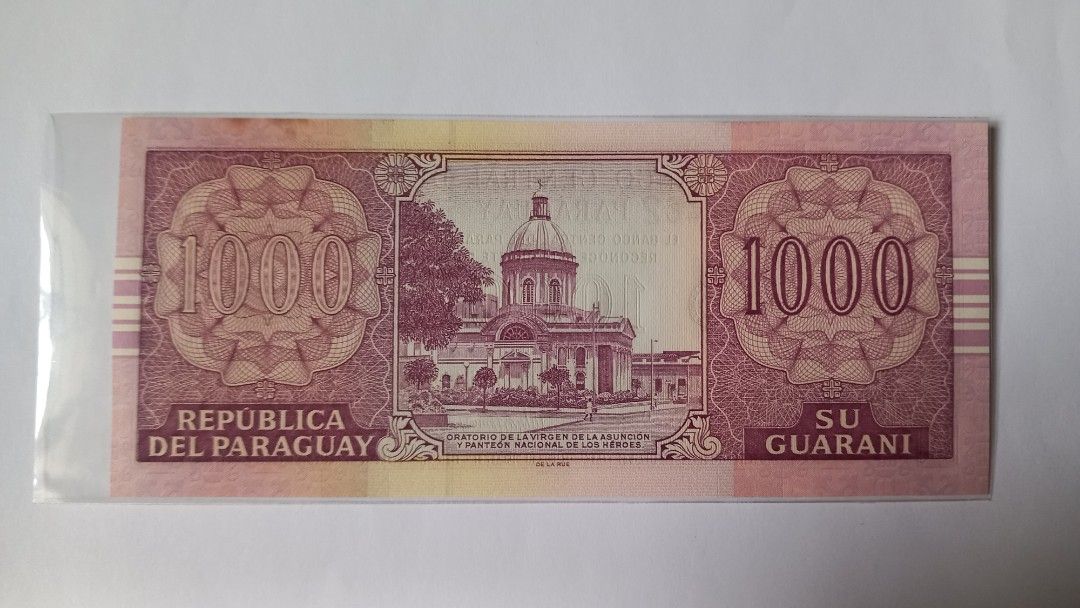 Paraguay banknote (Category: Currency) located in Manila. Submitted by gatleo (Listing ID 1453298939, Image 2). Description: May konting stain sa taas ng banknote. Cubao meetup only..