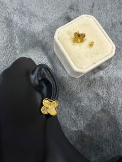 (Category: ) located in . Submitted by fashionboxa (Listing ID 1447867314, Image 1). Description: .