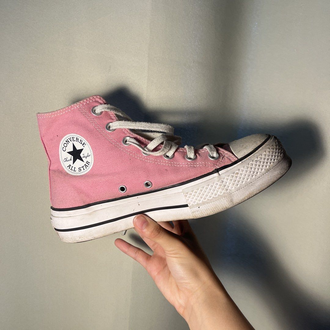 Pink Converse Chuck Taylor All Star Canvas (Category: Casual Shoes) located in Manila. Submitted by samthings__ (Listing ID 1453263950, Image 2). Description: Size: 39 (EUR) Bought in Saudi Arabia (2021) Converse box not included Can provide more pictures if needed Will deep clean a day before delivery! Price is negotiable RFS: Not my style anymore Delivery fee to be shouldered by buyer!.