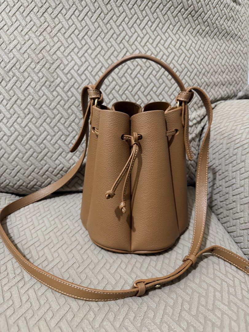 Polene mini Numero Huit in Camel (Category: Luxury Bags & Wallets) located in Legazpi City. Submitted by thebagbragbyjojo (Listing ID 1453400807, Image 1). Description: Good as new. No flaw. Comes wth dust bag and box. Super cute bag. Fits a lot surprisingly :) .