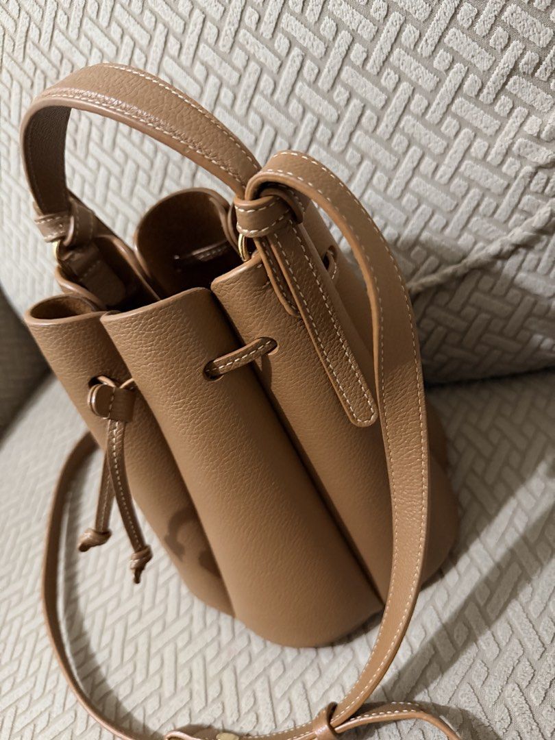 Polene mini Numero Huit in Camel (Category: Luxury Bags & Wallets) located in Legazpi City. Submitted by thebagbragbyjojo (Listing ID 1453400807, Image 3). Description: Good as new. No flaw. Comes wth dust bag and box. Super cute bag. Fits a lot surprisingly :) .
